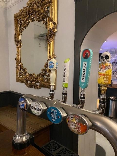 The Ilchester Arms Hotel, Ilchester Somerset Buitenkant foto
